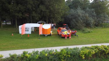 Cankurtaran bir kanalda pratik yapıyor.