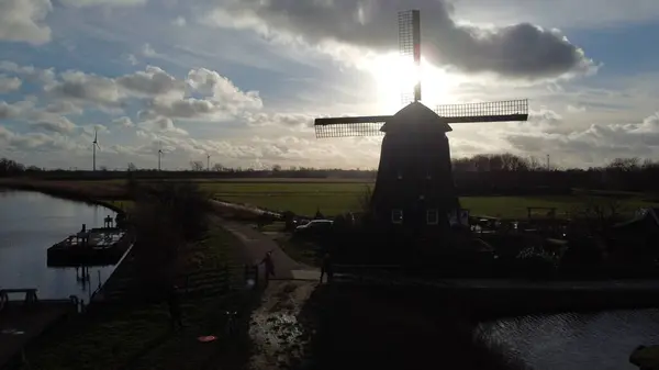 Hollanda 'daki Hollanda yel değirmeni