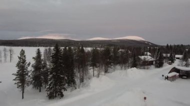Kuzey Norveç 'in kutup dağları