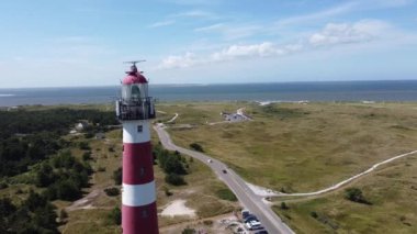 Hollanda 'da bir deniz fenerinin havadan görünüşü