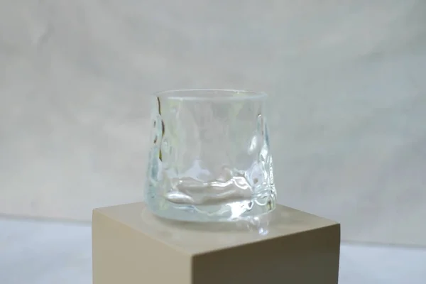 Nahaufnahme Einer Transparenten Glasschale Leeren Raum — Stockfoto