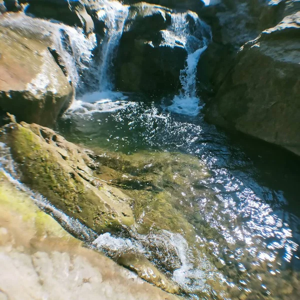 Natürliche Klare Flusswasser Stein — Stockfoto