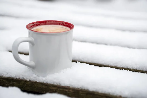 Cup Hot Drink Snowy Wooden Pallet Winter Obrazy Stockowe bez tantiem