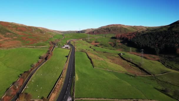 Nagrania Lotnicze Przelatujące Nad Drogą Pobliżu Kendal Lake District Wielkiej — Wideo stockowe