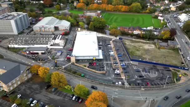 Bradford Ngiltere Ekim 2023 Shipley Deki Lidl Süpermarketinin Hava Görüntüleri — Stok video