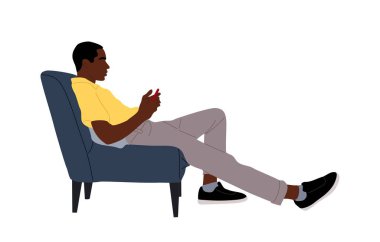 Siyah adam koltukta oturuyor, alet kullanıyor. Genç Afro-Amerikan adam elinde akıllı telefon, mesajlaşma, sohbet, oyun. Beyaz arkaplanda izole edilmiş erkek çizgi film karakteri Vektör gerçekçi illüstrasyon