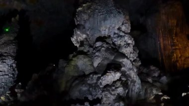 Grutas de Cacahuamilpa 'nın Meksika' nın Doğal Güzelliği 'ndeki Harikalarını keşfediyorum.