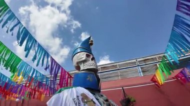 Atlixco, Puebla 'da Dia de Muertos' u canlı dekorasyon ve geleneklerle kutluyoruz.