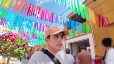Atlixco, Puebla 'da Dia de Muertos' u canlı dekorasyon ve geleneklerle kutluyoruz.