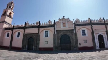 San Gabriel Arcangel Manastırı ve Cholula Puebla 'daki Kraliyet Şapeli' ni ziyaret edin.