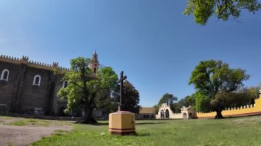 San Gabriel Arcangel Manastırı ve Cholula Puebla 'daki Kraliyet Şapeli' ni ziyaret edin.