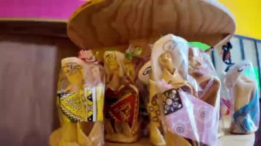 Cajeta karamelasından yapılmış mumya şeklinde eşsiz Guanajuato tatlılar.