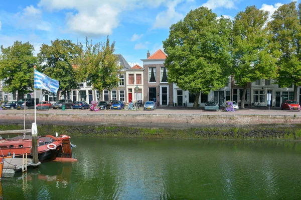 Canal Buildings Old Port Zuidhavenpoort Old Town Zierikzee Zeeland Netherlands — Stock Photo, Image
