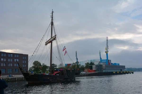 Wismar Niemcy Września 2022 Port Morski Statek Wycieczkowy Wikingów Historycznym — Zdjęcie stockowe