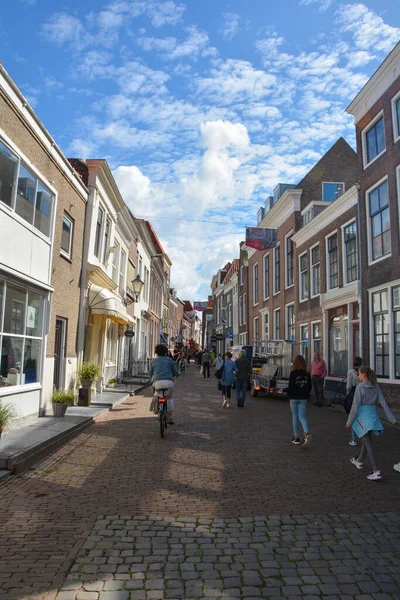 Zierikzee Zeeland Netherlands August 24Th 2020 People Shopping Street City — Stock Photo, Image