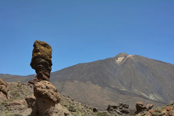 Αλλόκοτα Διαμορφωμένος Βράχος Roque Cinchado Του Ηφαιστειακού Βράχου Στο Εθνικό — Φωτογραφία Αρχείου