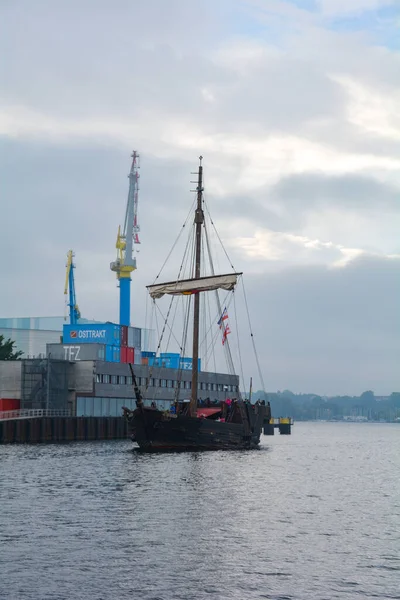 Wismar Deutschland September 2022 Seehafen Und Wikinger Ausflugsschiff Der Historischen — Stockfoto