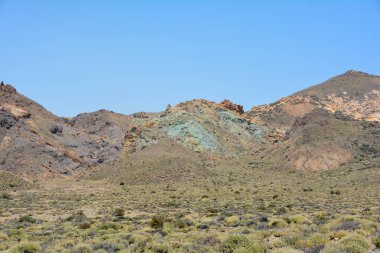 İspanya 'nın Tenerife Kanarya Adası' ndaki El Teide Ulusal Parkı 'ndaki volkanik manzara