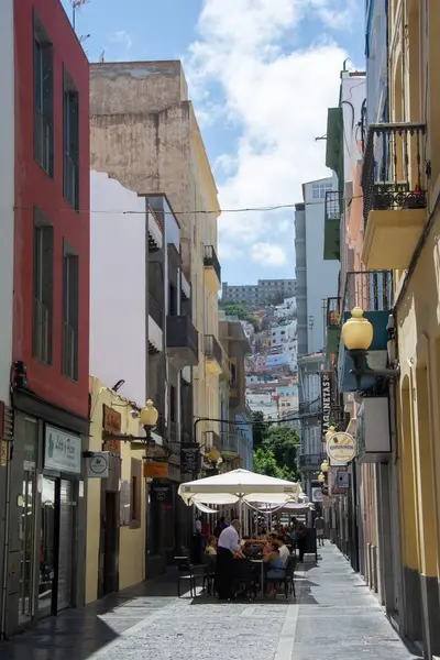 stock image Las Palmas, Gran Canaria, Spain August 31, 2023 - Shopping street in the historic old town in the Vegueta district