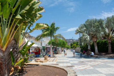 Puerto de Mogn, Gran Canaria, İspanya, 1 Eylül 2023 - İspanya 'nın Kanarya adası Gran Canaria' daki büyük cuma günü pazarı