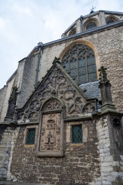 Hollanda 'nın Alkmaar kentindeki eski Grote Sint-Laurenskerk kilisesinin bir parçası.