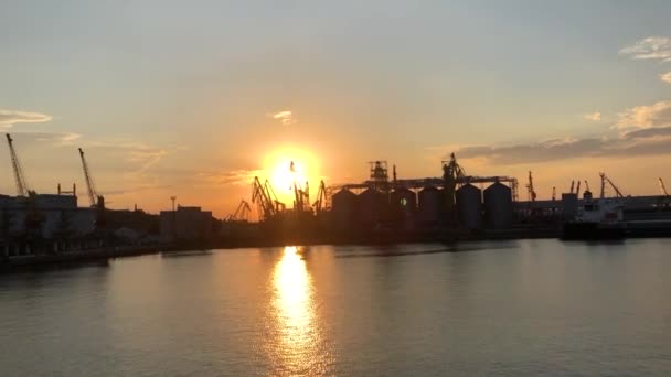 Puesta Sol Puerto Odesa Ucrania Odessa Ucrania Puerto Marítimo Bloqueo — Vídeos de Stock