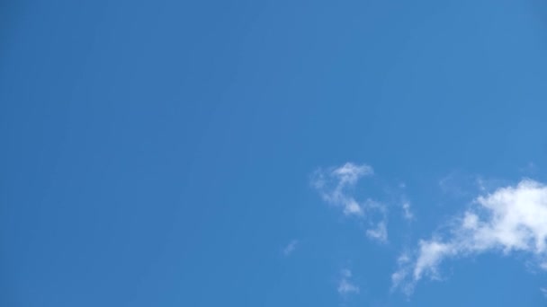 Felhők Égen Világos Felhők Kék Felé Fehér Felhők Égen Idő — Stock videók
