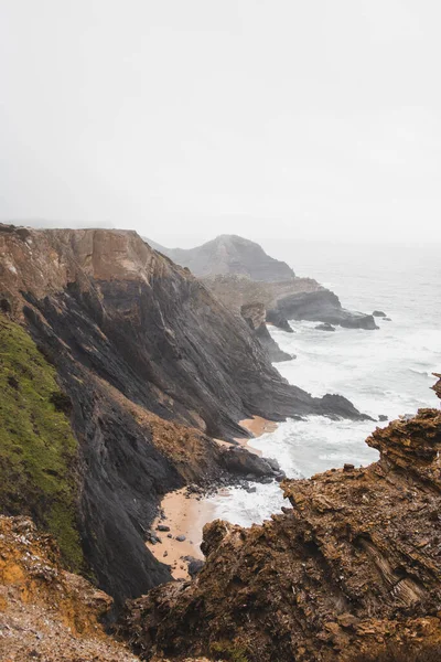 Високі Вапнякові Скелі Впадають Атлантичний Океан Районі Алгарве Південно Західна — стокове фото
