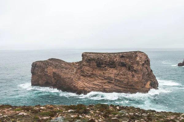 葡萄牙西南部阿尔加维地区的大西洋沿岸岩石 探索渔民之路美丽而崎岖的本质 圣文森特角 — 图库照片