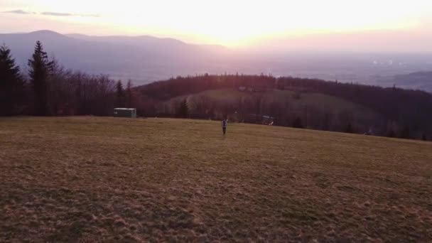 Atemberaubender Sonnenuntergang Auf Dem Berg Loucka Den Beskiden Der Nähe — Stockvideo