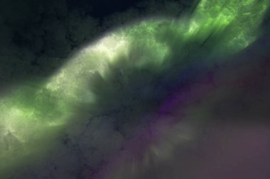 Kuzey Avrupa 'da dramatik bir gece gökyüzü. Yeşil aurora borealis pembe ve mor tonlarla harmanlanırken parlak yıldızlar içinden parlar. Snaefellsnes Yarımadası, Batı İzlanda