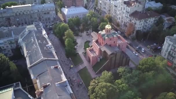 Aerial Drone Flight Footage Picturesque View Famous Golden Gates Kiev — Stock Video