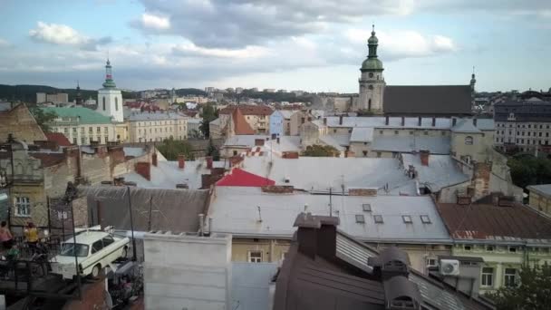 Aerial Drone Lviv Ukraine Κατά Διάρκεια Μιας Καλοκαιρινής Ημέρας Αυτοκίνητα — Αρχείο Βίντεο