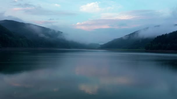 Neuvěřitelně Krásné Modré Jezero Horách Krajina Nádherné Modré Jezero Horách — Stock video
