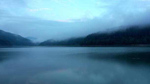 Neuvěřitelně Krásné Modré Jezero Horách Krajina Nádherné Modré Jezero Horách — Stock video