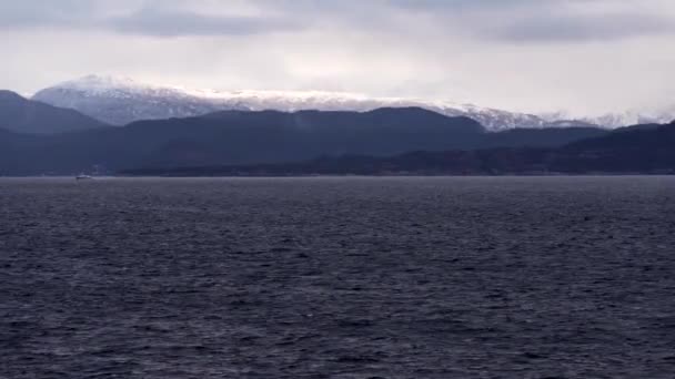 Fahrt Auf Dem Berühmten Geiranger Fjord Norwegen Blick Von Der — Stockvideo