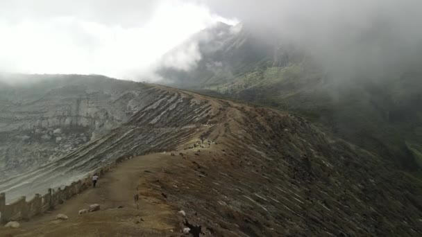 Dramatic Aerial View Crater Acid Lake Kawah Ijen Sulfur Mined — Stock Video