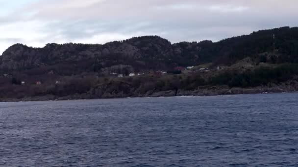 Norveç Pitoresk Fiyort Boyunca Dolaşmak Gemiden Manzara Kuzey Norveç Senja — Stok video