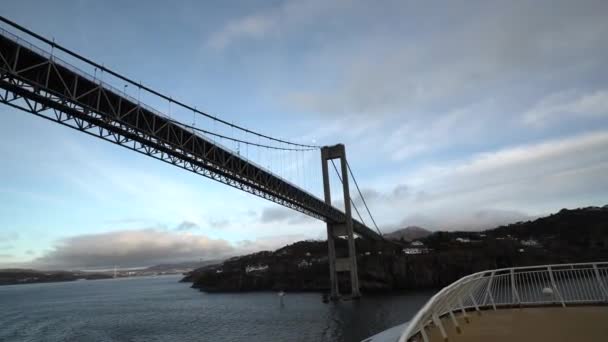 Hajóút Mentén Festői Fjord Norvégiában Kilátás Hajóról Tengerpart Senja Észak — Stock videók