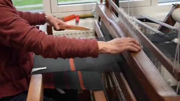 Industrie Textile Main Femme Travaillant Avec Métier Tisser Usine Textile — Video