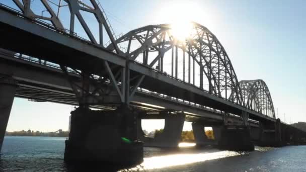 Letecký Letoun Záznam Mostu Letecký Pohled Západ Slunce Kyjeva Letecký — Stock video