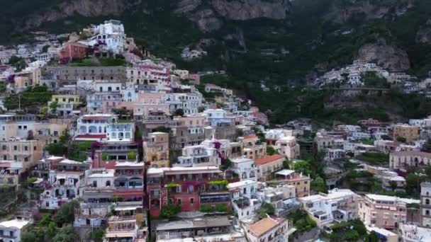 Positano Turistická Destinace Pobřeží Amalfi Itálie Letecký Pohled Barevné Domy — Stock video