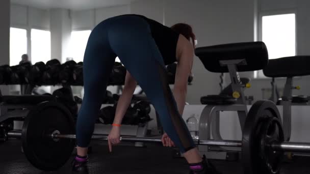 Súlyemelés Lány Tornaterem Fitness Súlyemelés Lány Tornaterem Fitness Edzés Sport — Stock videók