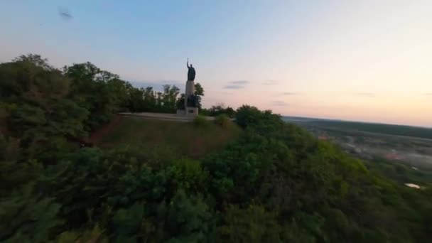 Fpv Ουκρανία Μνημείο Για Τους Ήρωες Του Απελευθερωτικού Πολέμου 1648 — Αρχείο Βίντεο