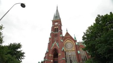  Oscar Fredriks Kilisesi, 2 Nisan 1893 'te Piskopos Edvard Herman Rohde tarafından inşa edildi. Kilise, Oscar Fredrik kilisesi manzarası ve arka plandaki güzel şehir., 
