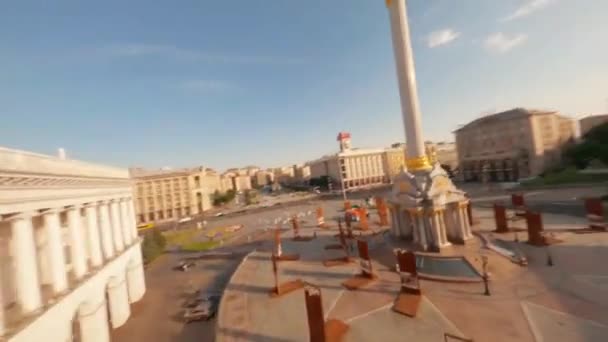 Fpv Monumento Kiev Plaza Independencia Monumento Independencia Maidan Nezalezhnosti Stella — Vídeo de stock