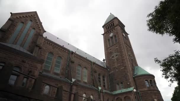 Sebuah Pemandangan Gereja Vasa Gothenburg Swedia Menara Gereja Vasa Dengan — Stok Video