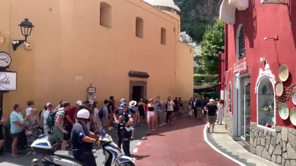 Amalfi Italia Elokuuta 2023 Positano Matkailukohde Amalfin Rannikolla Italiassa Ilmakuva — kuvapankkivideo