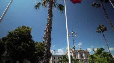 İtalya 'da Pompeii' deki Meryem Ana Bazilikası 'nın yanındaki kulede. Pompeii, İtalya 'da, Bartolo Meydanı' nda bulunan Meryem Ana 'nın ünlü hac ibadeti. 