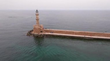 Muhteşem deniz feneri Yunanistan 'la Chania' nın havadan görünüşü. Güzel Eski şehir, Yunanistan ve en güzel manzaralı yerler - eski Chania kentinin manzaralı manzarası. Girit Adası, Panoramik, Seyahat Kavramları